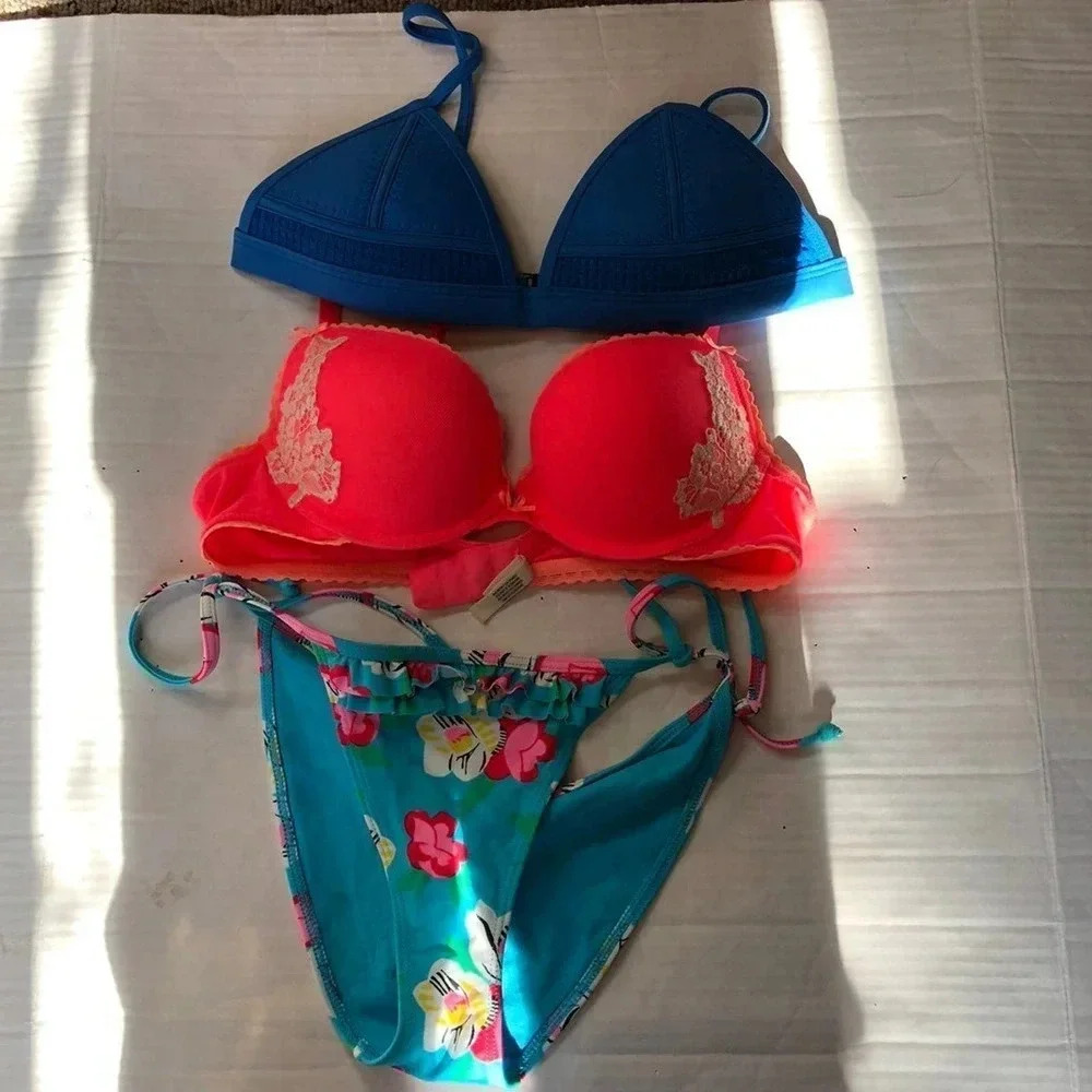 3 Pieces Lot of Bikini Top and Bottom Swimwear Size Xs/M/34A